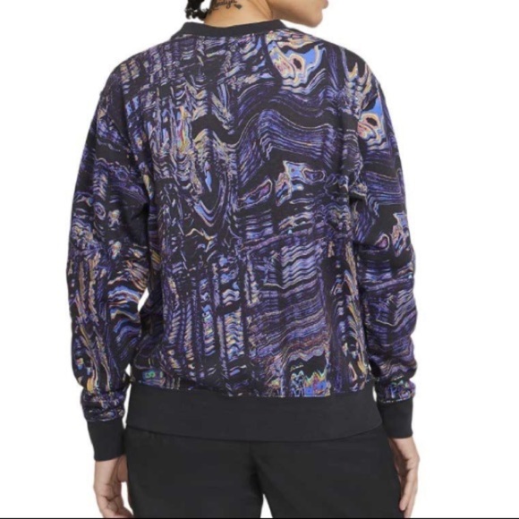 Nike Sportswear Fleece Crew Long Sleeve Pullover radioactive purple new w tags - Picture 6 of 7